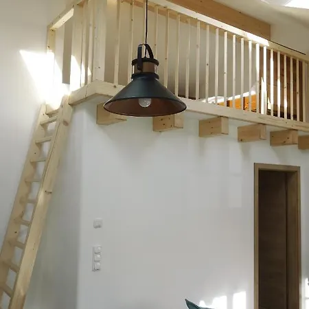 - - Obernkammer Apartman