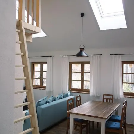 - - Obernkammer Apartman